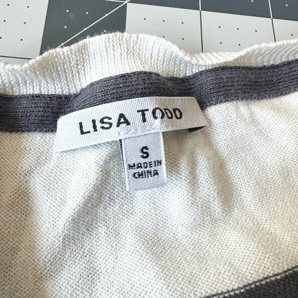 Lisa Todd Long Sleeve V Neck Sweater Size Small Cotton Silk Blend - Picture 3 of 7